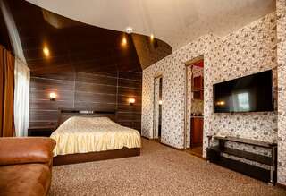 Гостиница Боярд Уссурийск Номер эконом с 1 двуспальной кроватью-11