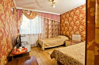 Гостиница Боярд Уссурийск Стандартный двухместный номер с 2 отдельными кроватями-3